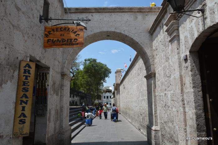 Rue proche de la Plaza de Armas