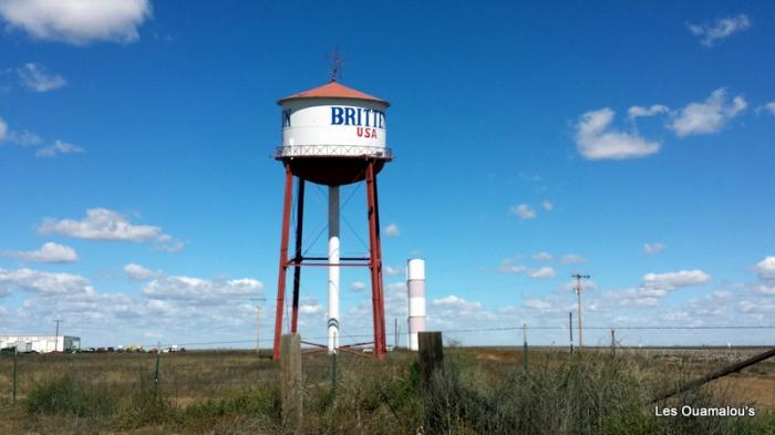 Leaning Water Tower à Britten : Vue de face