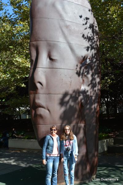 Tête de jeune fille : Sculpture de Jaume Plensa