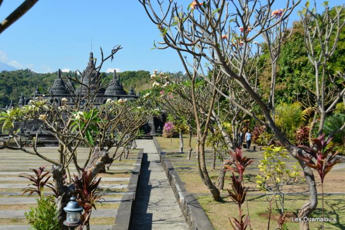 Monastère Brahma Asrama Vihara