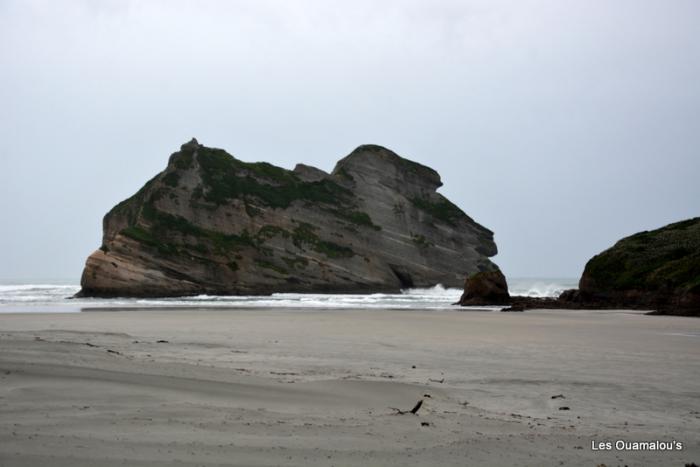 Wharakiri beach