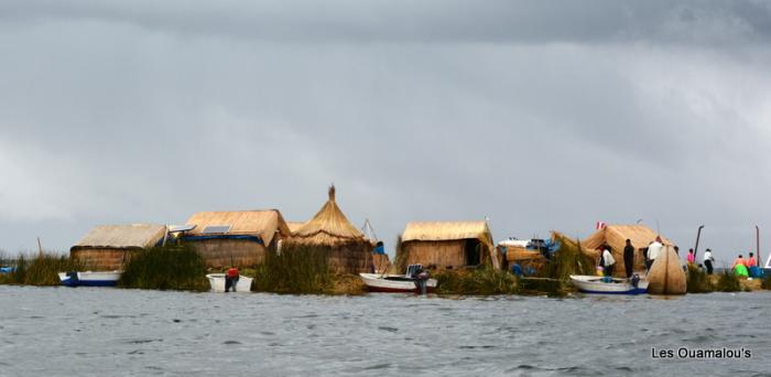 Iles Uros