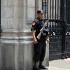 Devant la palais du gouvernement