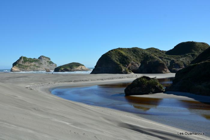 Wharakiri beach