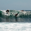 Surfers à Balangan